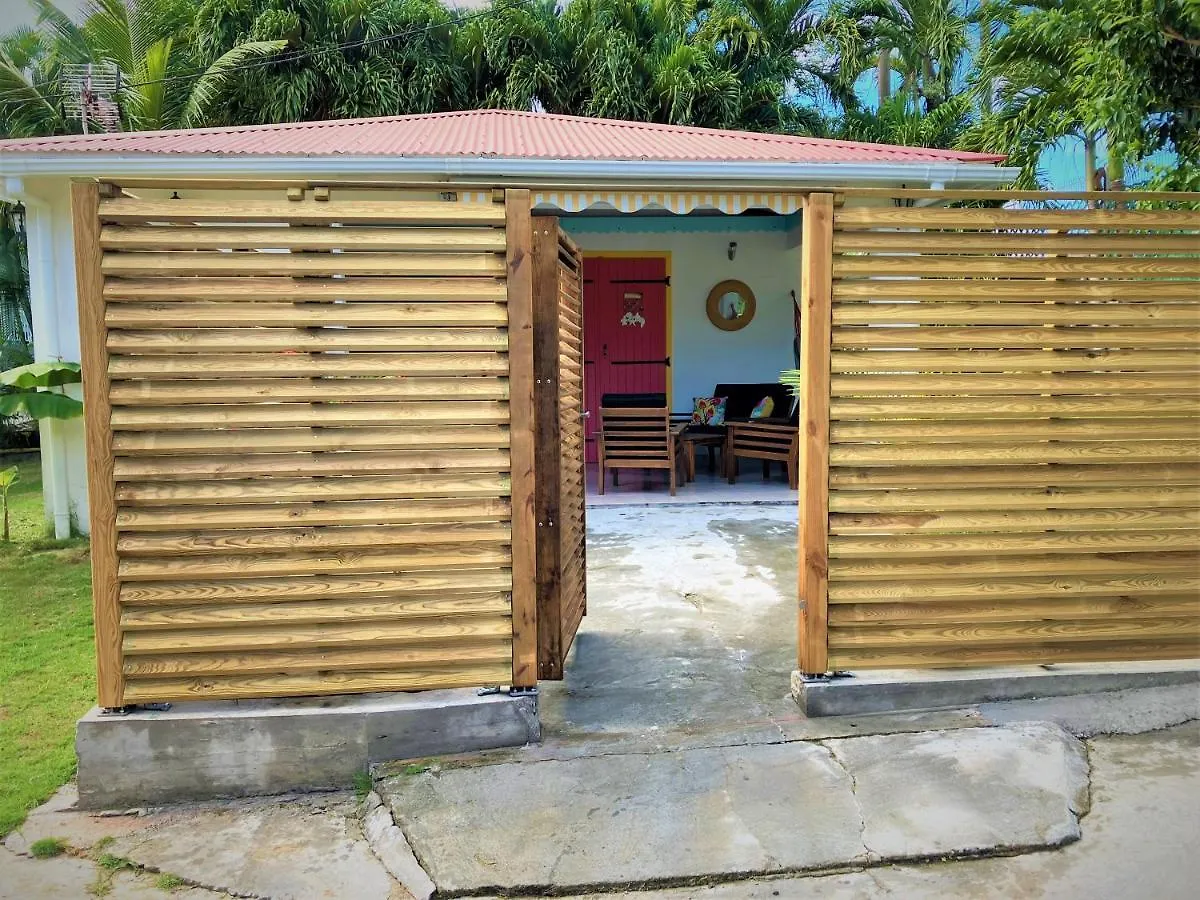 Gites le petit voyageur Sainte-Anne  Appartement Sainte-Anne (Grande-Terre)